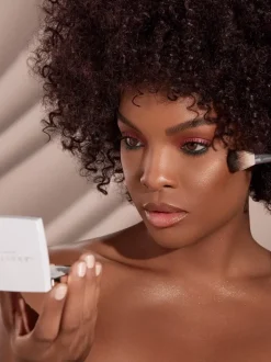 Anastasia Beverly Hills Highlighter | MECCA