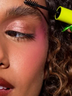 Half Magic Grippie Brow Sculpting Gel | MECCA