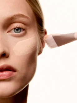 Kylie Cosmetics Skin Tint Brush | MECCA