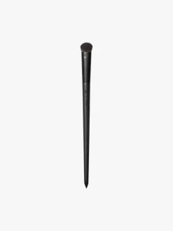 Morphe V105 Dense Edged Concealer Brush | MECCA